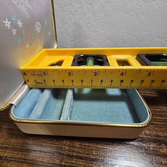 Vintage MCM Farrington Travel Size Cream Floral Jewelry Box Blue Velvet Lining - Picture 15 of 15
